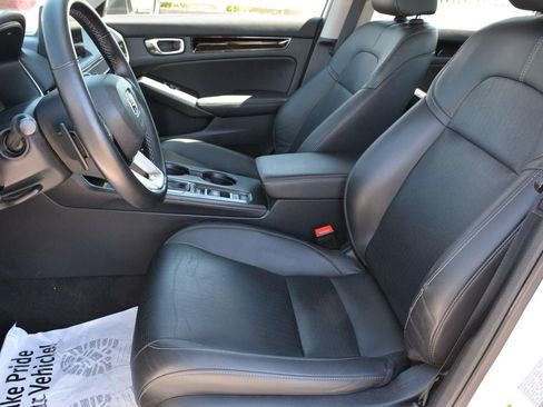 Used 2023 Honda Civic Touring image 7