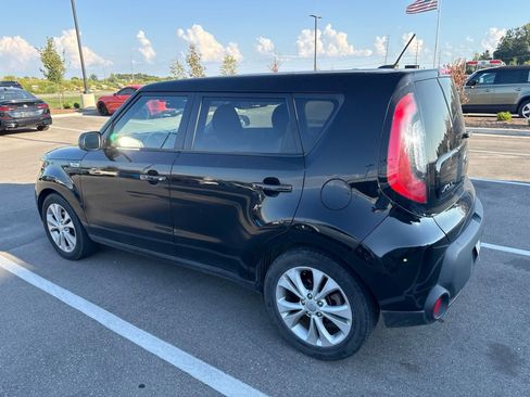 Used 2015 Kia Soul + FWD image 6