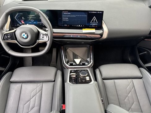 Used 2025 BMW X3 xDrive30i w/ Premium Package image 17