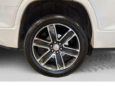 Used 2019 GMC Acadia Denali w/ Technology Package AWD/4WD image 55