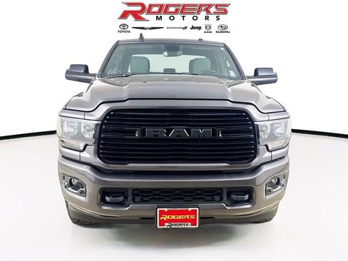 Certified 2021 RAM 2500 Big Horn w/ Night Edition AWD/4WD image 2