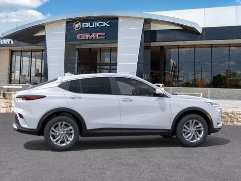New 2026 Buick Envista Preferred w/ Convenience I Package FWD image 31