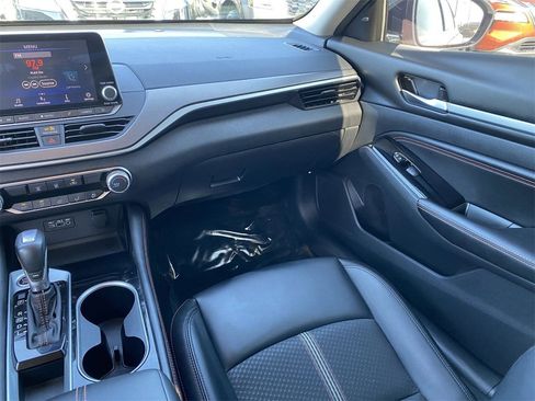 Certified 2023 Nissan Altima 2.5 SR image 17