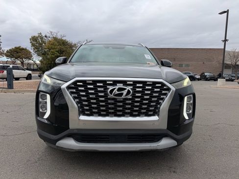 Used 2020 Hyundai Palisade SEL w/ Convenience Package image 2