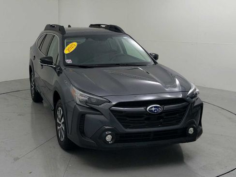 Certified 2025 Subaru Outback Premium AWD/4WD image 2
