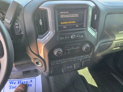 Used 2022 Chevrolet Silverado 1500 Custom Trail Boss image 9