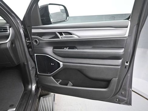 New 2026 Jeep Grand Wagoneer Limited AWD/4WD image 22