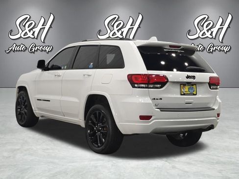 Used 2020 Jeep Grand Cherokee Altitude AWD/4WD image 16
