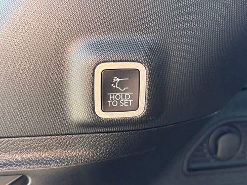 New 2026 Jeep Grand Cherokee Laredo image 11