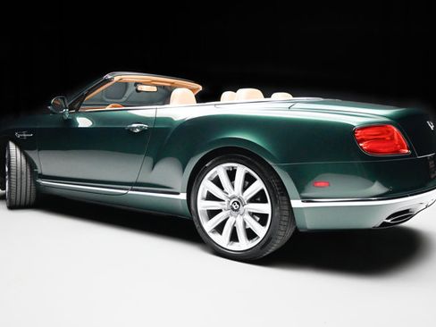 Used 2017 Bentley Continental GT image 25