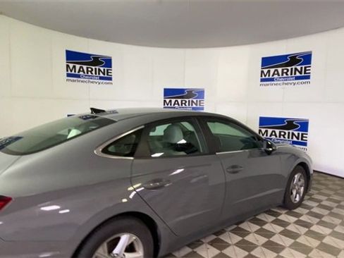 Used 2022 Hyundai Sonata SE w/ Cargo Package image 2