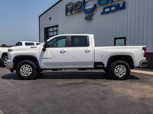 Used 2025 Chevrolet Silverado 2500 LT w/ Safety Package AWD/4WD image 2