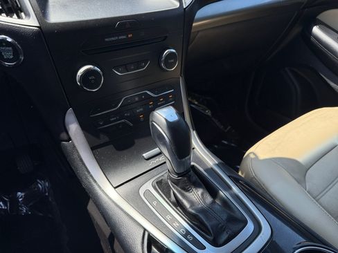 Used 2015 Ford Edge SEL w/ Equipment Group 201A FWD image 13