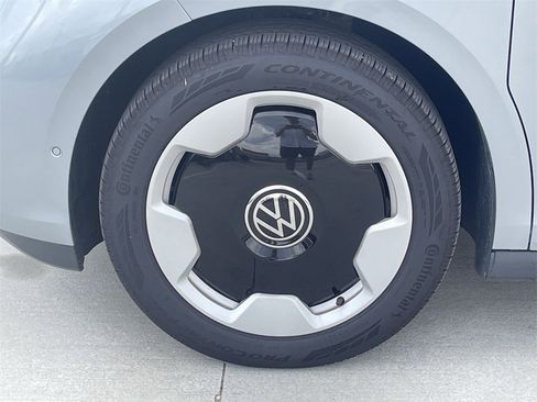 New 2025 Volkswagen ID. Buzz Pro S image 9