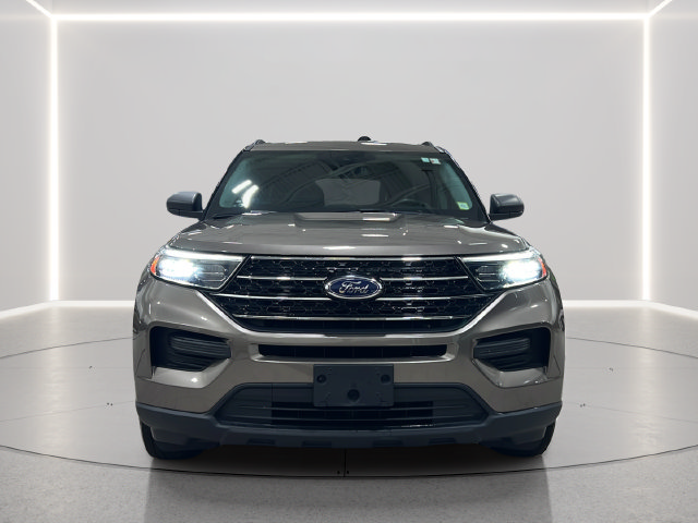Used 2021 Ford Explorer XLT AWD/4WD image 9