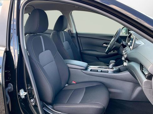 Used 2023 Nissan Sentra SV w/ All-Weather Package FWD image 6