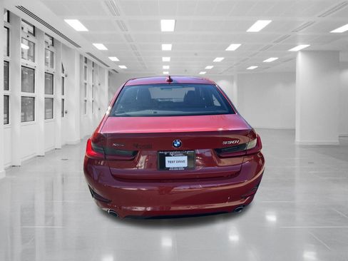 Used 2021 BMW 330i xDrive Sedan AWD/4WD image 6