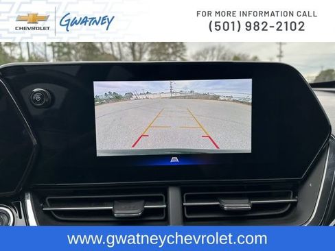 Used 2025 Chevrolet Trax RS w/ Driver Confidence Package image 19