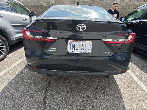 Used 2026 Toyota Camry SE AWD/4WD image 10