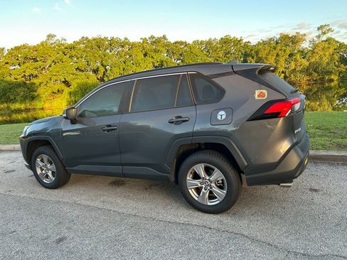 Used 2023 Toyota RAV4 XLE w/ Convenience Package image 3