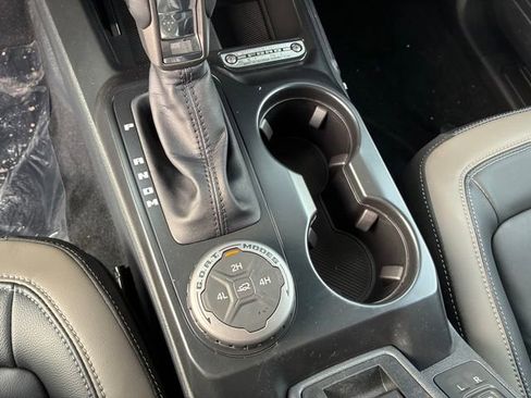 New 2025 Ford Bronco Outer Banks AWD/4WD image 29