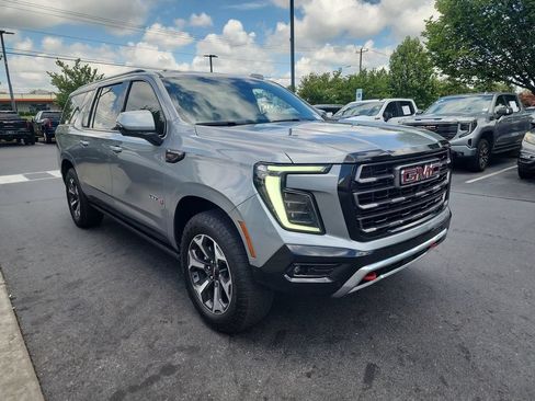 Certified 2025 GMC Yukon XL AT4 Ultimate AWD/4WD image 2