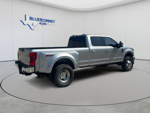 Used 2020 Ford F350 Lariat w/ Lariat Ultimate Package AWD/4WD image 5