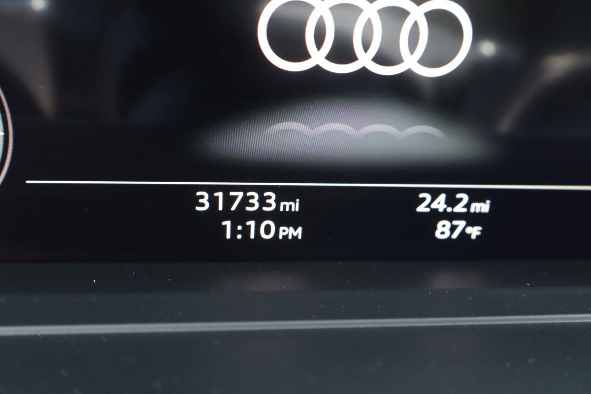 Used 2021 Audi A8 L 4.0T w/ Luxury Package AWD/4WD image 16