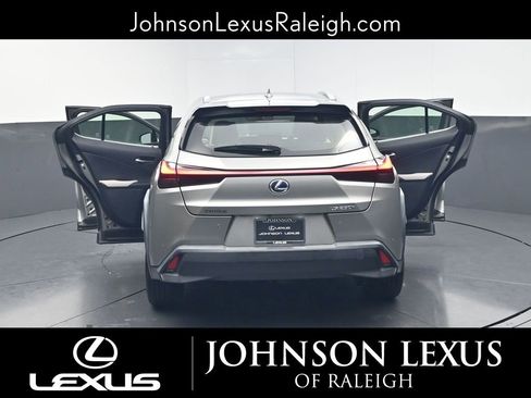 Used 2022 Lexus UX 250h w/ Accessory Package (Z1) image 34