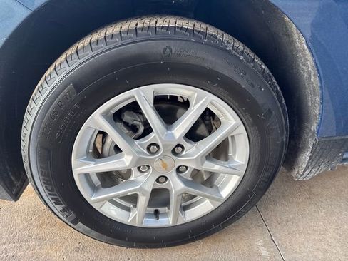 Certified 2024 Chevrolet Equinox LT w/ LPO, Floor Liner Package image 15