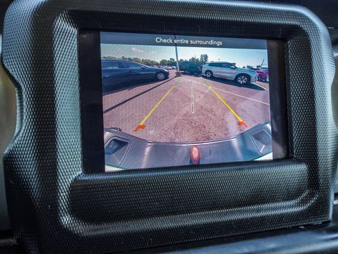 Used 2021 Jeep Gladiator Willys image 25