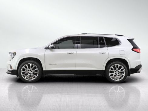Used 2025 GMC Acadia Denali w/ Super Cruise Package AWD/4WD image 2