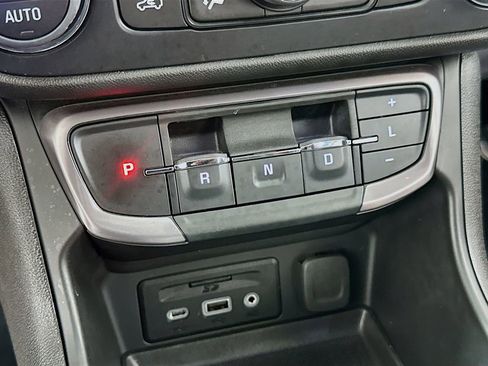Used 2024 GMC Terrain AT4 w/ Infotainment Package II AWD/4WD image 17