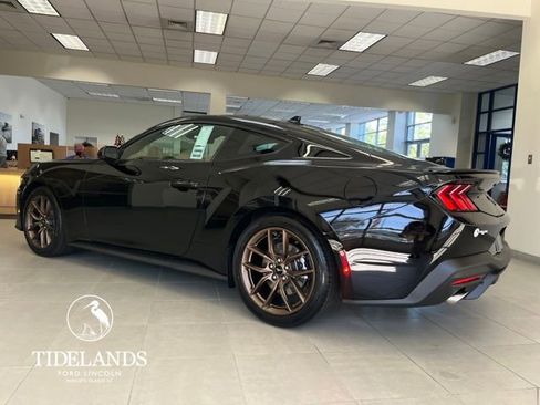 New 2026 Ford Mustang Coupe w/ Bronze Appearance Package image 5
