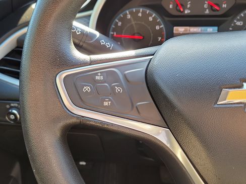 Used 2017 Chevrolet Malibu LS FWD image 17