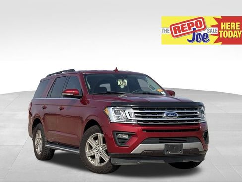 Used 2019 Ford Expedition XLT w/ Equipment Group 202A image 1