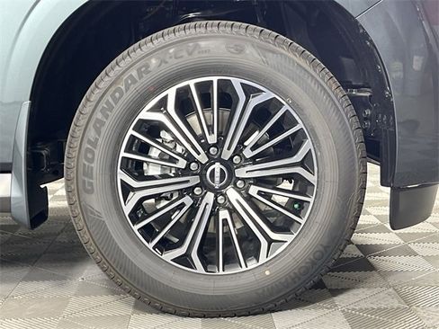 New 2026 Nissan Armada SL w/ Captain's Chari Seat Package image 10