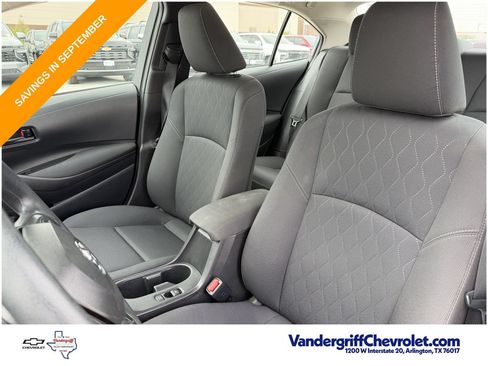 Used 2025 Toyota Corolla LE FWD image 21