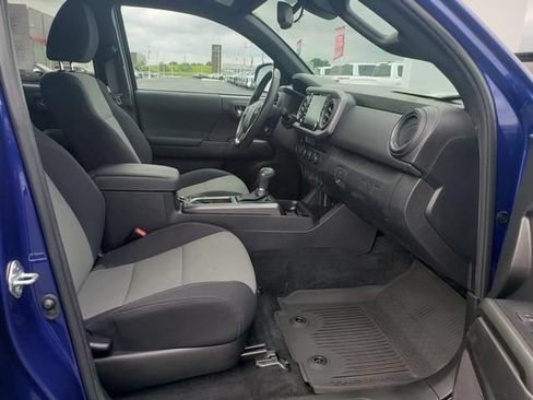 Used 2023 Toyota Tacoma TRD Sport AWD/4WD image 15