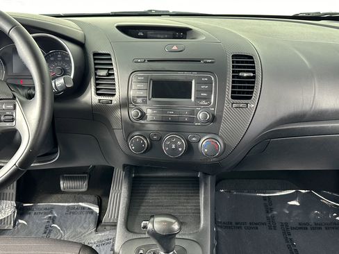 Used 2015 Kia Forte EX image 33