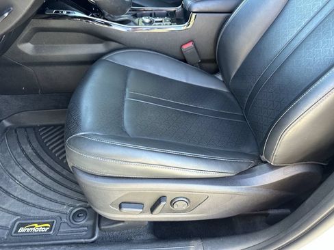 Certified 2022 Kia Sorento SX FWD image 24