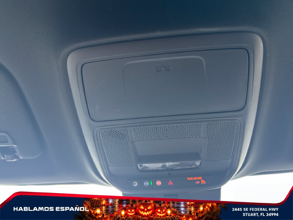 Used 2026 Chevrolet Traverse LT FWD image 26