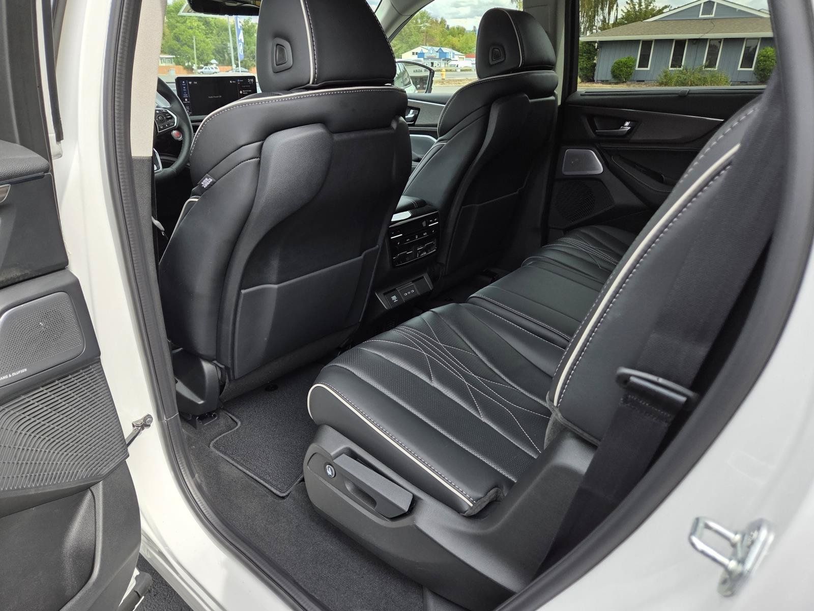 New 2026 Acura MDX w/ Advance Package AWD/4WD image 11
