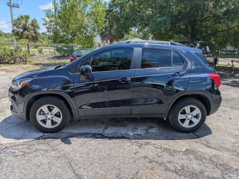 Used 2022 Chevrolet Trax LT AWD/4WD image 7
