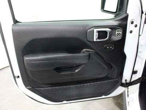 Used 2026 Jeep Gladiator Rubicon AWD/4WD image 6