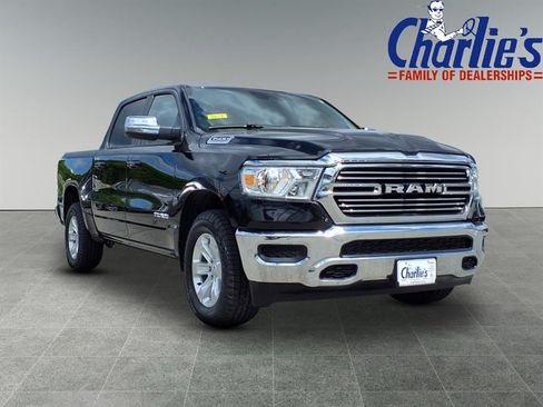 Used 2024 RAM 1500 Laramie AWD/4WD image 6