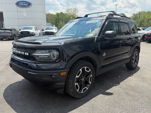 Used 2022 Ford Bronco Sport Outer Banks w/ Tech Package AWD/4WD image 1