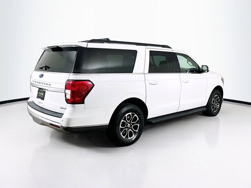 Used 2024 Ford Expedition Max XLT image 9