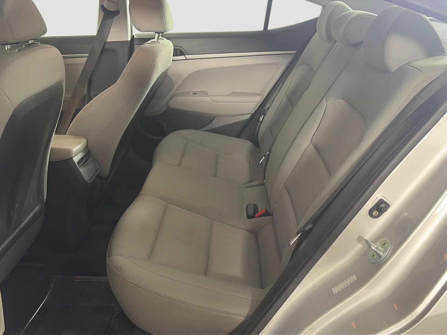 Used 2017 Hyundai Elantra SE FWD image 17