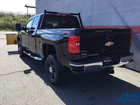 Used 2018 Chevrolet Silverado 2500 W/T w/ Snow Plow Prep Package AWD/4WD image 7